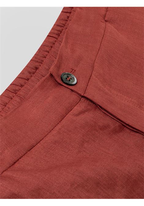 Alpha Studio bermuda in tela di lino color ruggine con vita elasticizzata ALPHA STUDIO | Bermuda | AU-5373Q1011